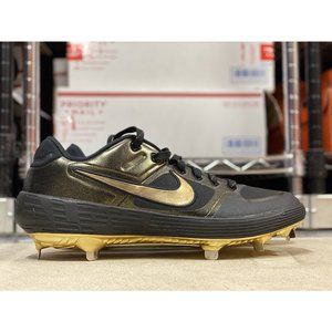 gold nike baseball cleats